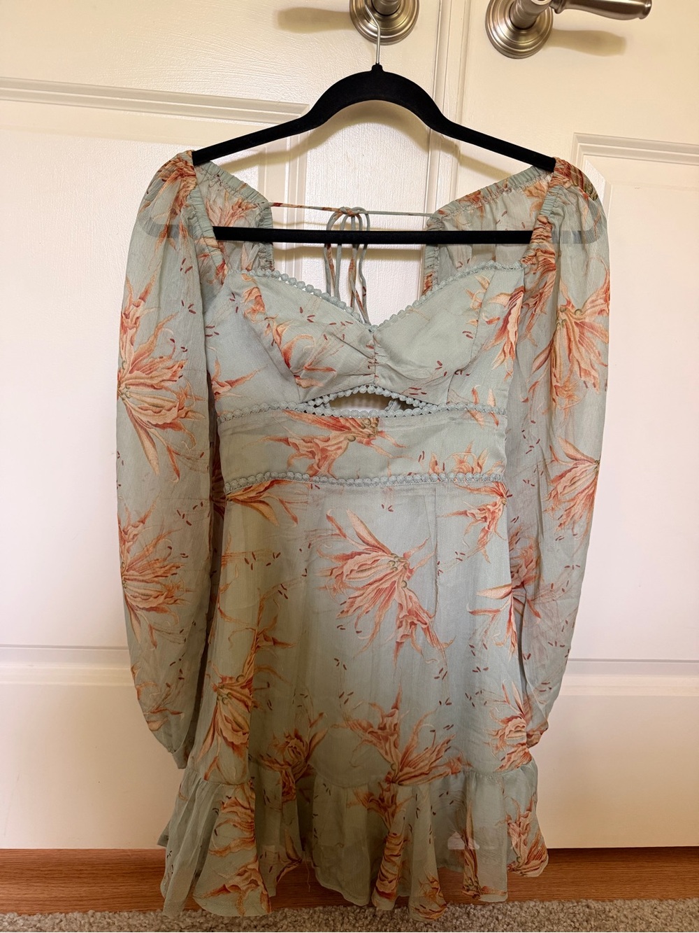 Floral Puff-Sleeve Mini Dress in Sage Green